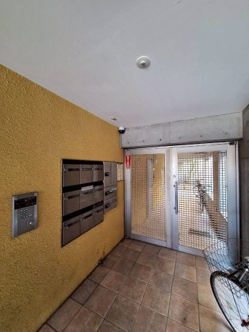 フレア柏木のエントランス