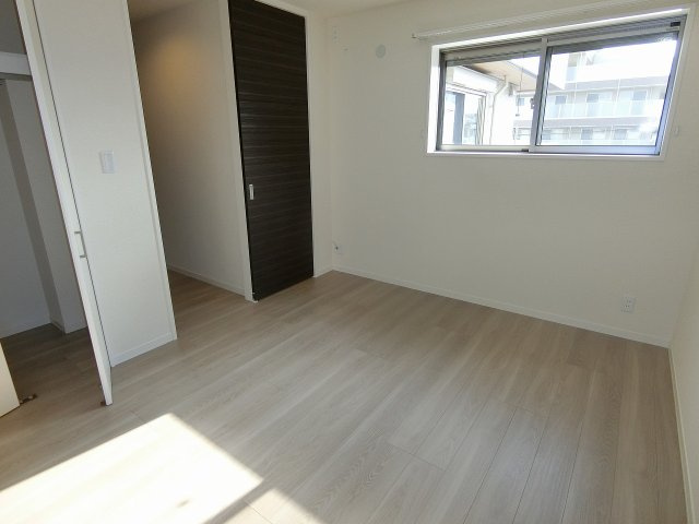 ラ　ルース甲子園の居間・リビング