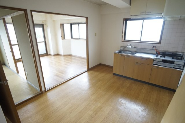 グレースコーポ東生駒の居間・リビング