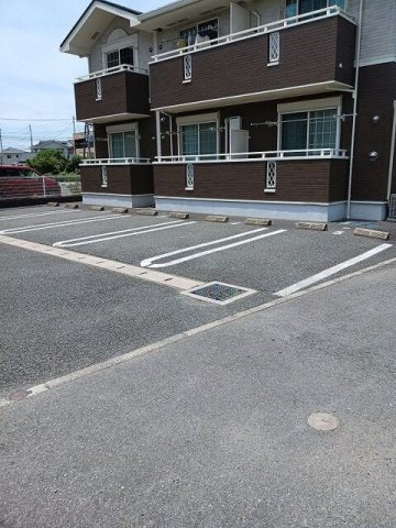 熊本市東区小山２丁目のアパートの駐車場|駐車場があります