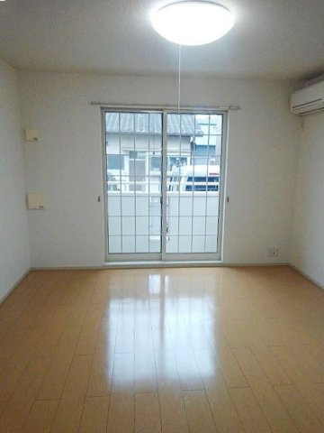 サン　ヴィラの居間・リビング|ゆったりとしたリビングです