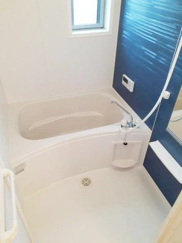 ウイング・コートの浴室|コンパクトで使いやすいお風呂です