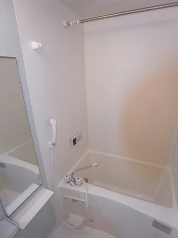 サンバティーク　ハウスＢの浴室|日々の暮らしに欠かせないお風呂です