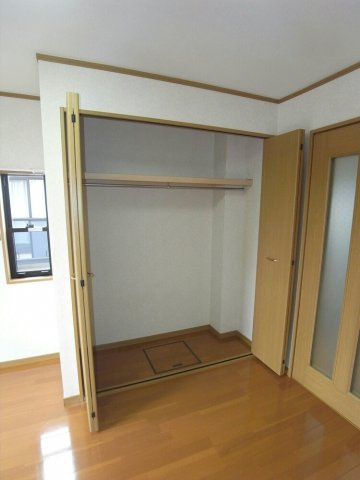 サンバティーク　ハウスＢの収納|大きなものも収納できそうです