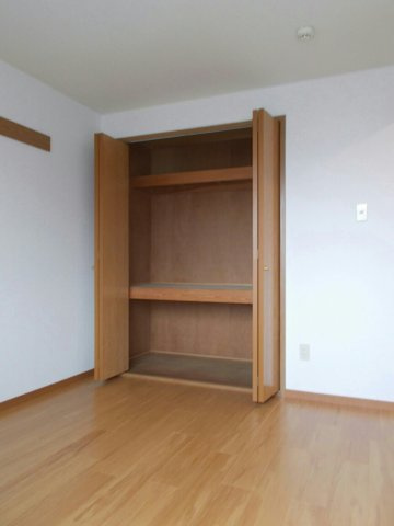 ルミエール坂本Ⅱの収納|大きなものも収納できそうです