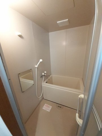 ルミエール坂本Ⅱの浴室|日々の暮らしに欠かせないお風呂です