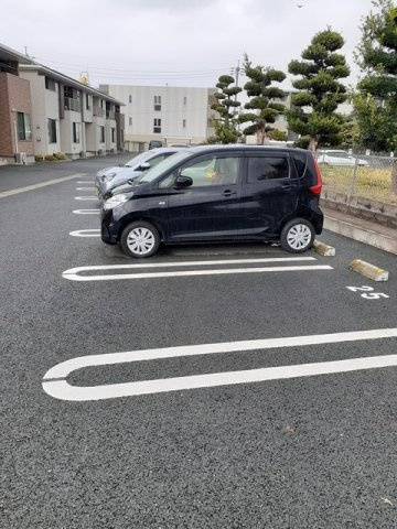 アン　アーブル　Ｂの駐車場|駐車場に車を止められます