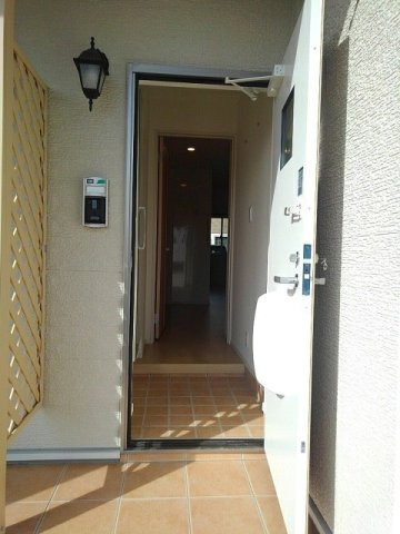 トー・アルブル　Ａのエントランス|清潔なエントランスです