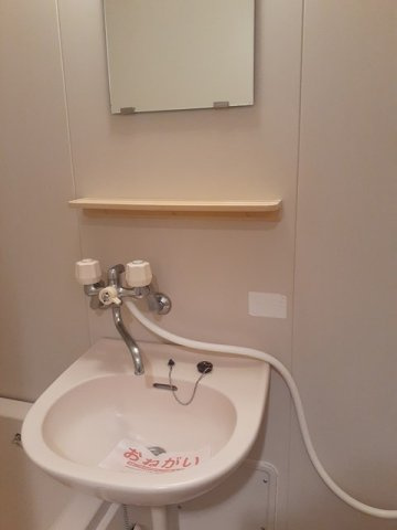 メロディハイツの洗面所|脱衣スペースもあります