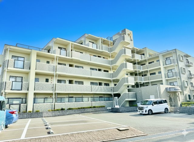 グラン・コート本郷の外観|落ち着きのある外観！
