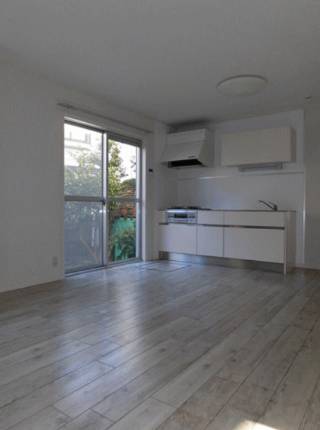 テラスハウスの居間・リビング