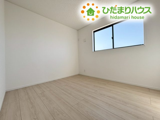 本庄市下野堂　第5　新築一戸建て　クレイドルガーデン　03の洋室|コンパクトながらも使い勝手の良い2階の洋室です！
リモートワーク用の書斎や、ゲストルームとしても活用できるサイズ感。