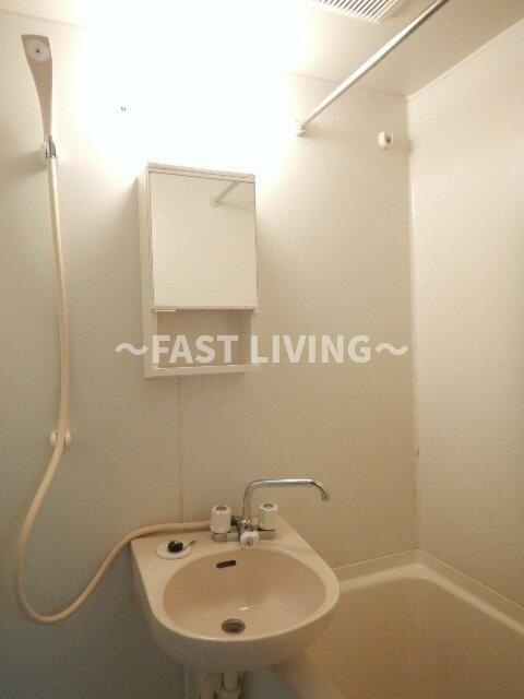 ガラ・ステージ京橋の浴室