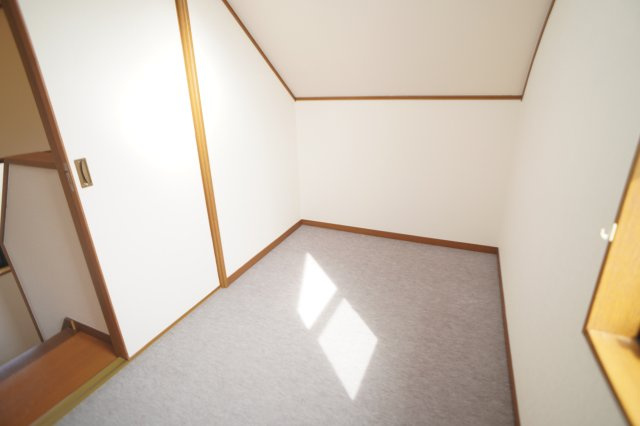 学園中戸建の居間・リビング