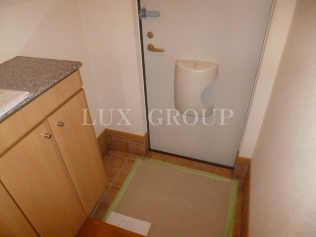 【玄関】 | ヴィラサンタフェB