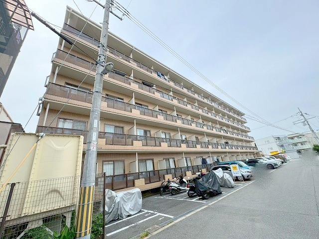 シャルム橋本Ⅲの外観