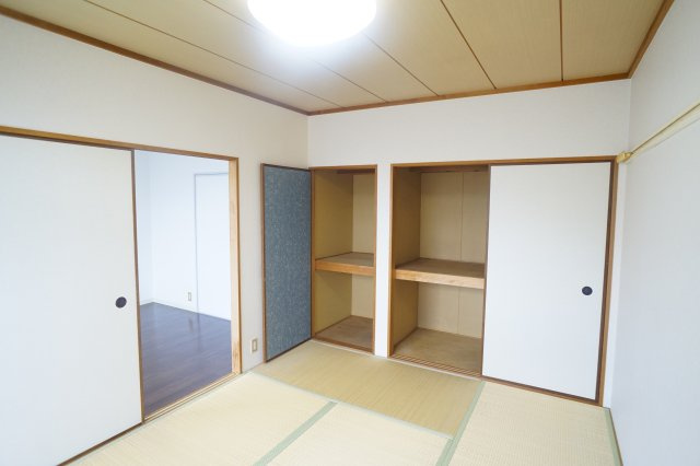 エスポワール俵口の和室