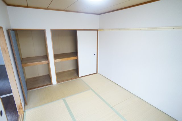 エスポワール俵口の和室