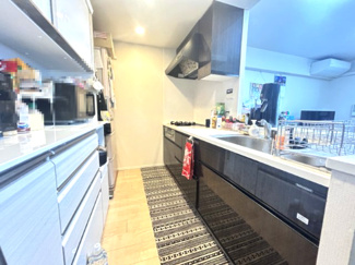 【キッチン】 | シティテラス習志野大久保ステーションコート | 美しく＆使いやすい。奥様想いのキッチン空間温もりを醸し出すカキッチンは料理の為の配慮を散りばめられた仕様。