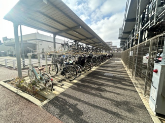 【駐輪場】 | シティテラス習志野大久保ステーションコート | 雨に濡れにくい屋根付きスペース×駐輪場完備で通勤・買物が便利です。