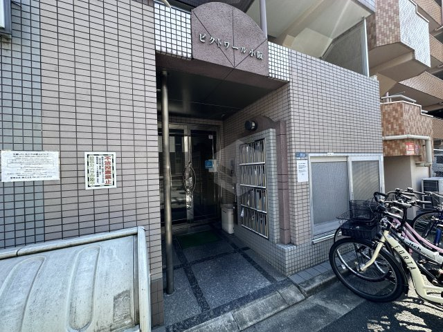 ビクトワール小阪のエントランス