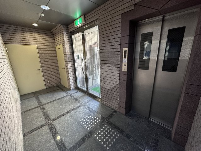 ビクトワール小阪のロビー