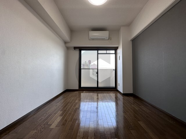 ビクトワール小阪の洋室