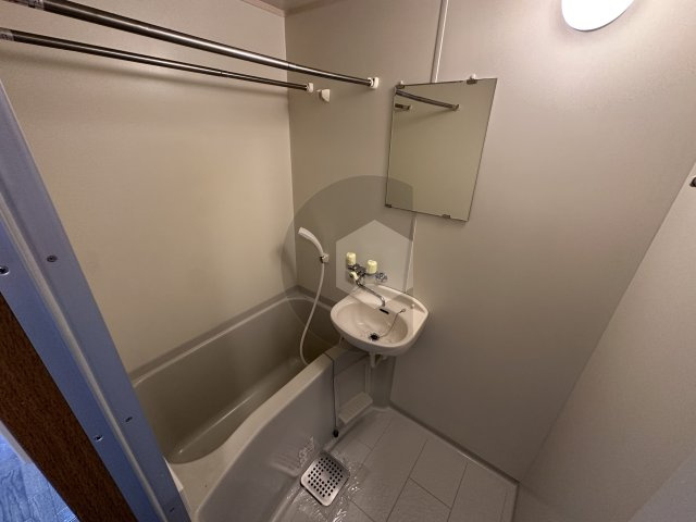 ビクトワール小阪の浴室