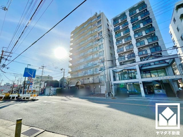 ユニハイム伏見の外観