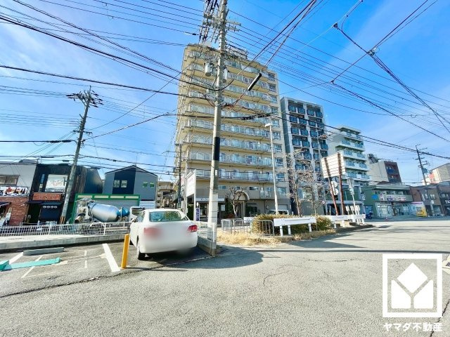 ユニハイム伏見の外観