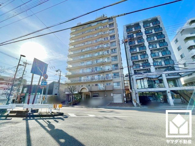 ユニハイム伏見の外観