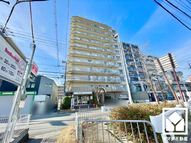 ユニハイム伏見の外観