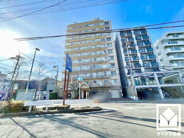 ユニハイム伏見の外観