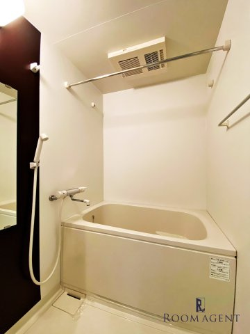 フローラ草平の浴室