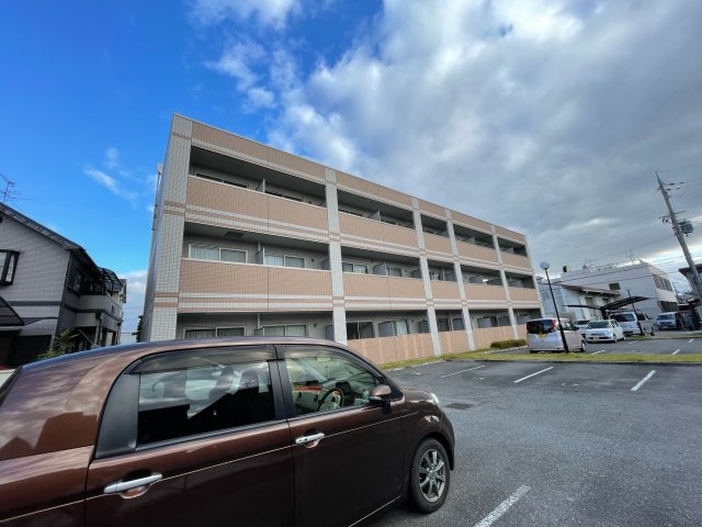 ヴァンセットモネの駐車場