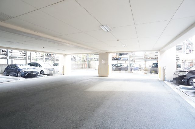 グリーンコート南熊本の駐車場