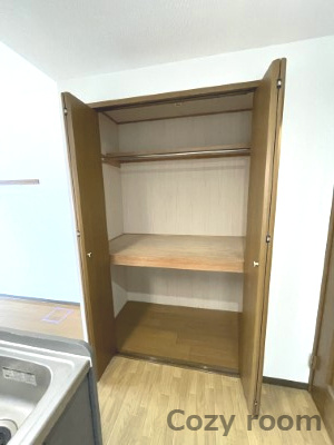 【収納】 | イーストコート垂水町 | クローゼット収納OPEN