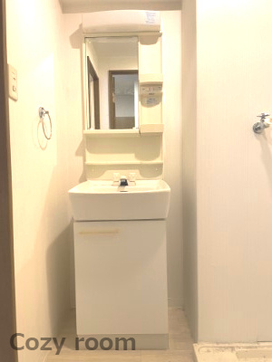 【独立洗面台】 | イーストコート垂水町 | 独立洗面台、朝の身支度には欠かせません