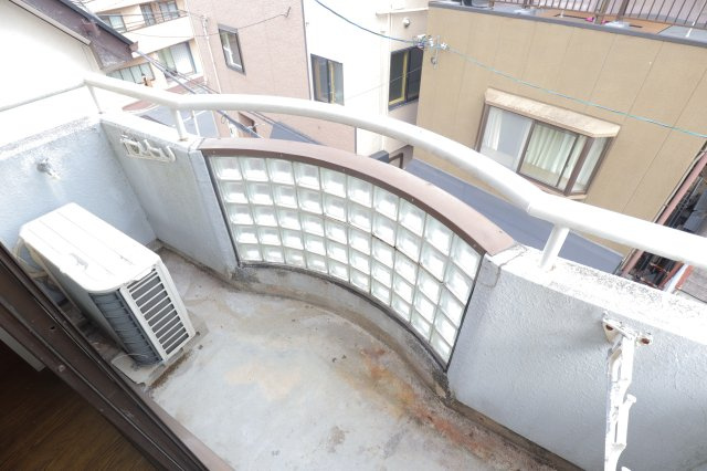 エクシード生駒のバルコニー