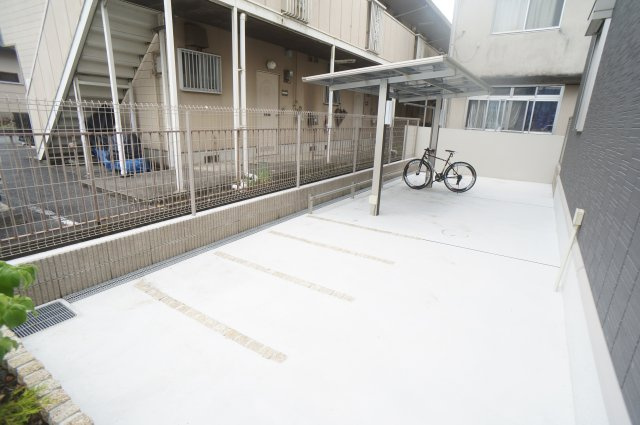 ハイドランジア加茂の駐車場