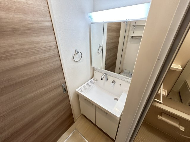 ハイドランジア加茂の洋室