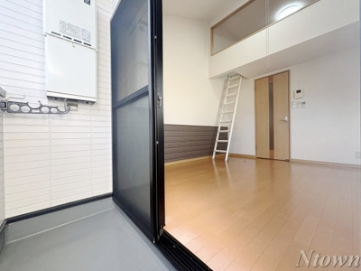 【バルコニー】 | グレイス千種 | 開放的で明るい空間を演出してくれるバルコニーです