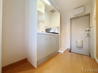 【内装】 | グレイス千種 | 明るい色調の室内です