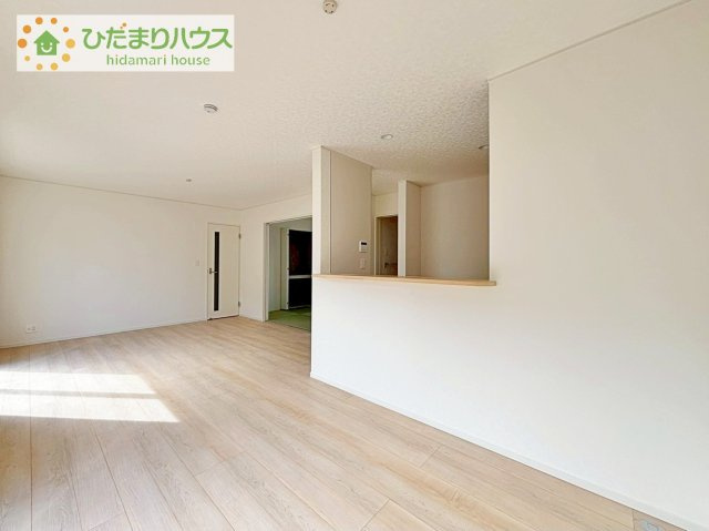 【居間・リビング】 | 守谷市松前台7丁目　新築戸建 | 大型テレビに大型ソファー(^^)どんなインテリアにしますか？