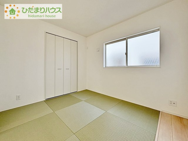 【和室】 | 守谷市松前台7丁目　新築戸建 | リビングには和室が隣接し、お子様の遊び場や家事スペースにも大活躍です☆