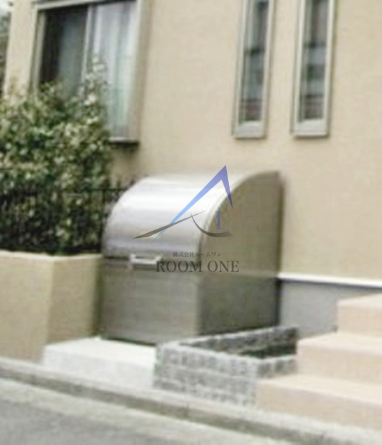 ＲＩＺ大京町のその他共用部分|敷地内ごみ置き場です。