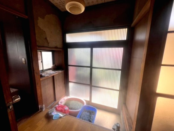 足利市大前町　母屋と作業場付き♪の玄関