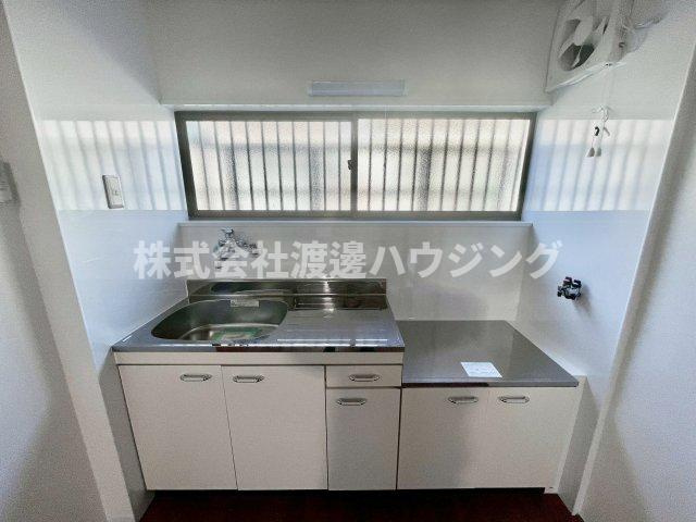 市役所側貸家のキッチン