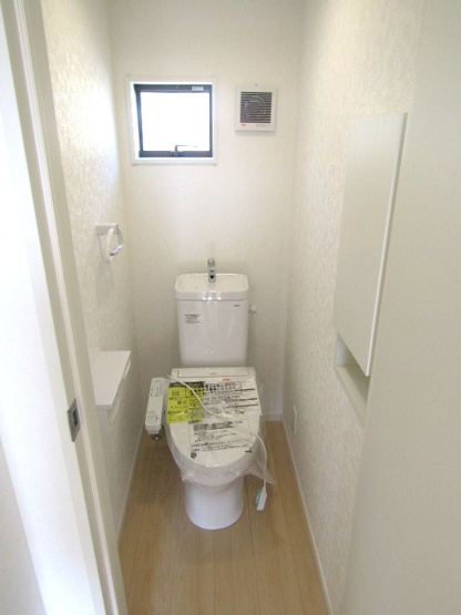 【トイレ】 | クレイドルガーデン甲府市羽黒町第1　2号棟 | トイレもきれいです