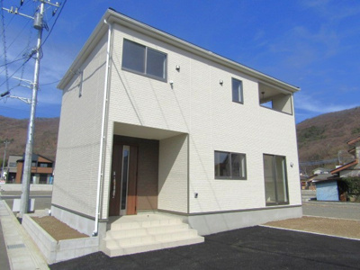 【外観】 | クレイドルガーデン甲府市羽黒町第1　2号棟 | 外観もきれいです